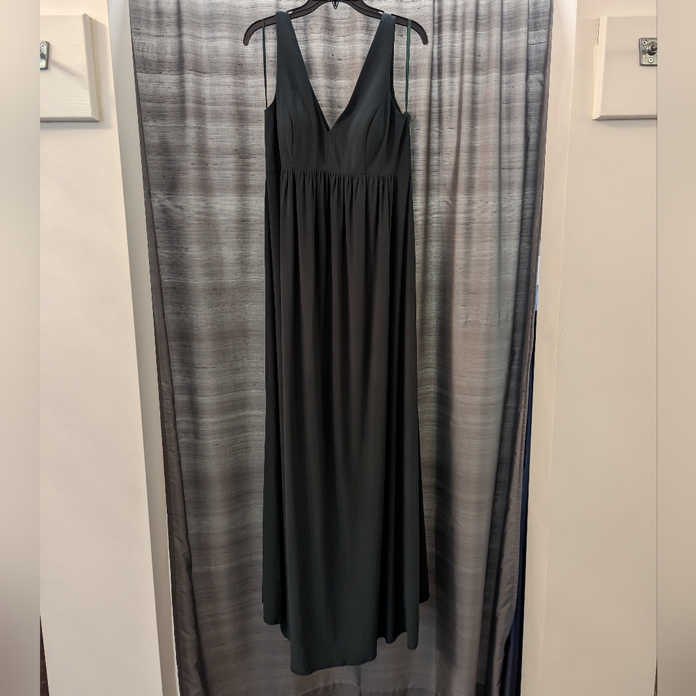 Amsale Nouvelle size 10, evergreen jersey fabric